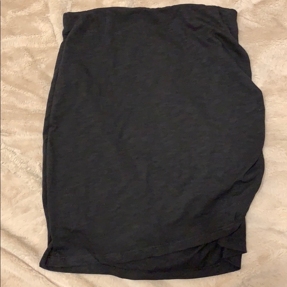 Black high-waisted ruched skirt NWOT